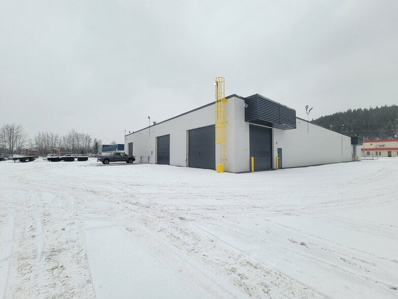 922 Great St, Prince George, BC à louer - Photo de l’immeuble – Image 3 sur 12