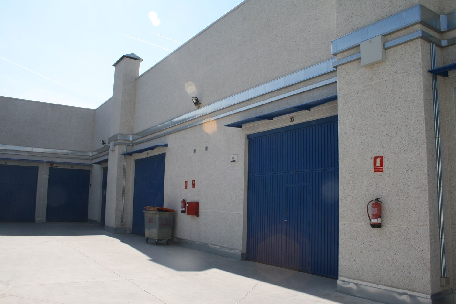 Industriel/Logistique dans Madrid, Madrid à vendre Photo de l’immeuble– Image 1 sur 4
