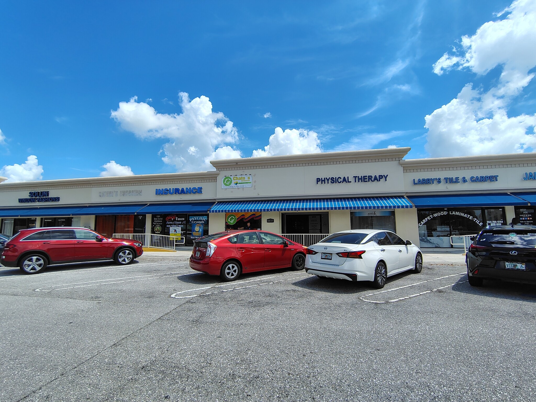 8031-8041 W Sample Rd, Coral Springs, FL à louer Photo intérieure– Image 1 sur 21