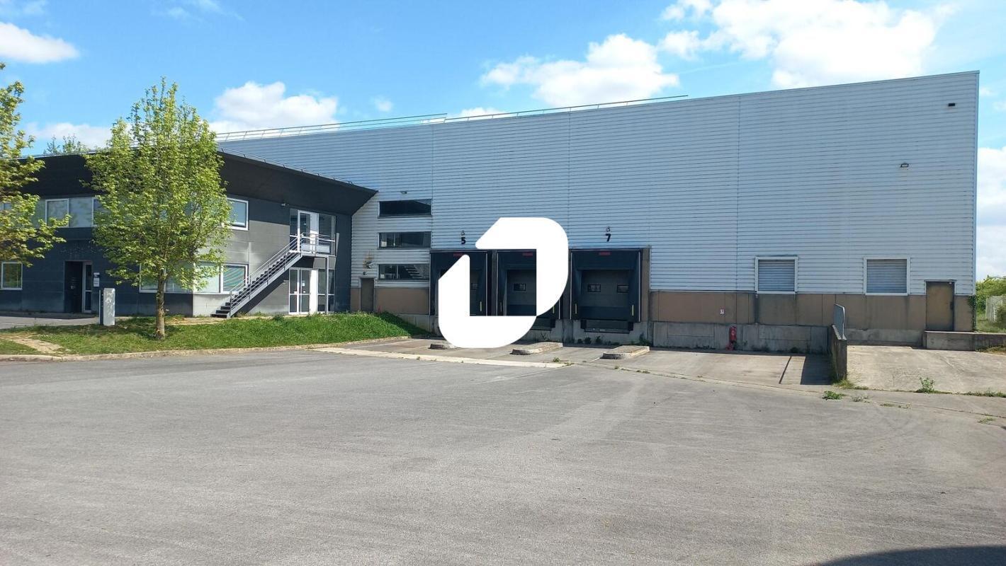 Industriel/Logistique dans Saint-Michel-sur-Orge à louer Photo de l’immeuble– Image 1 sur 15
