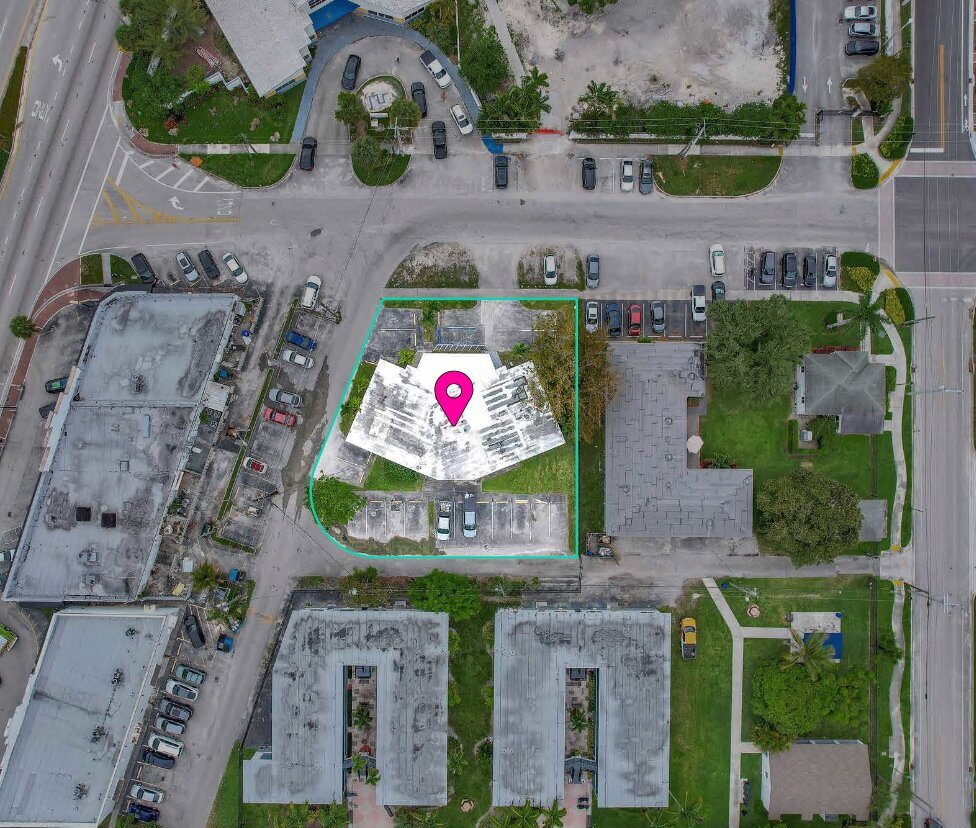 1745-1747 NE 124th St, North Miami, FL à vendre Photo principale– Image 1 sur 8