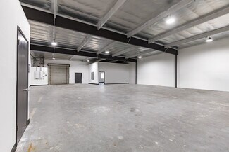 Plus de détails pour 10835-10845 Vanowen St, North Hollywood, CA - Industriel/Logistique à louer