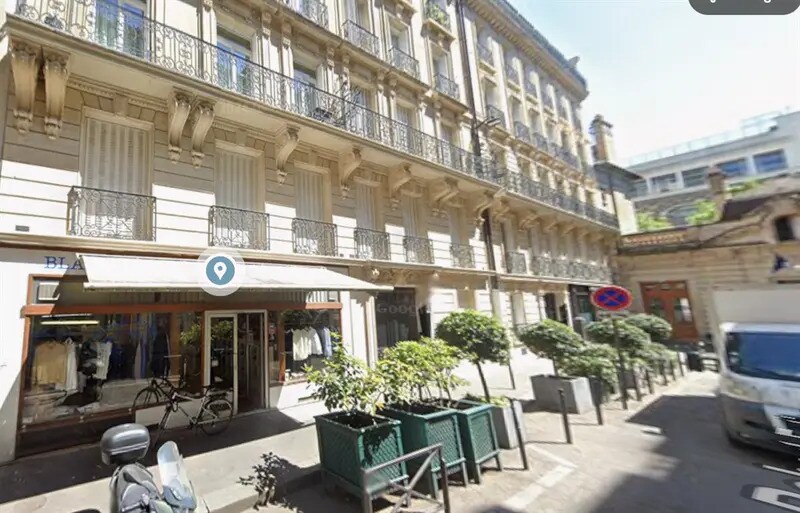 Local commercial dans PARIS à vendre Photo de l’immeuble– Image 1 sur 6