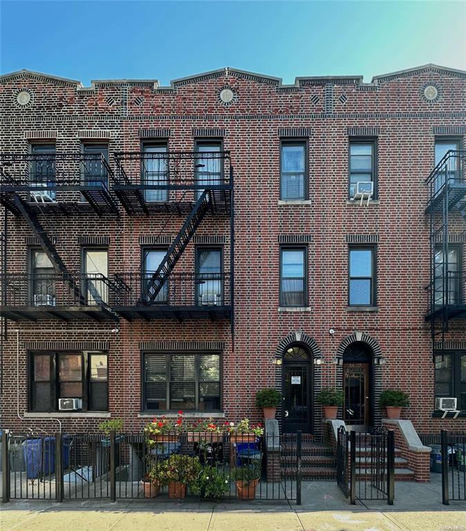 3435 30th St, Long Island City, NY à vendre Photo principale– Image 1 sur 23