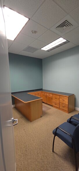 13830 Jetport Commerce Pky, Fort Myers, FL à louer - Photo de l’immeuble – Image 3 sur 27