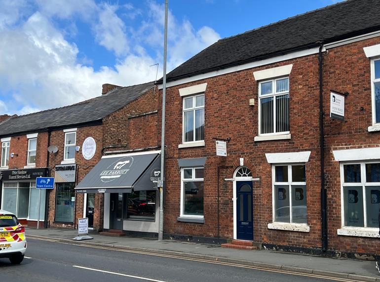 35-35A Middlewich Rd, Sandbach à louer Photo de l’immeuble– Image 1 sur 3