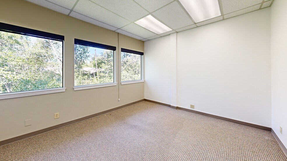 31919 1st Ave S, Federal Way, WA à louer - Numérisation 3D Matterport – Image 3 sur 10