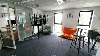 Plus de détails pour Bureau à louer