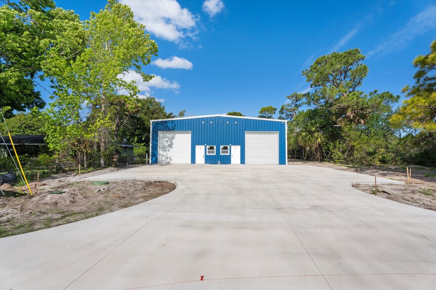 2933 Harson Way, Fort Pierce, FL à vendre - Photo de l’immeuble – Image 3 sur 24