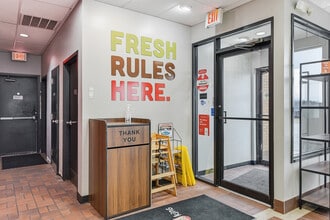 14005 Q St, Omaha, NE à vendre Photo intérieure– Image 2 sur 7