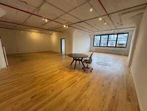 61 Greenpoint Ave, Brooklyn, NY à louer Photo intérieure– Image 1 sur 9