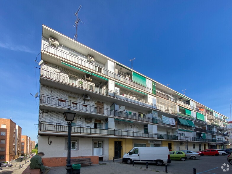 Calle Guipúzcoa, 6, Alcorcón, Madrid à vendre - Photo de l’immeuble – Image 2 sur 2