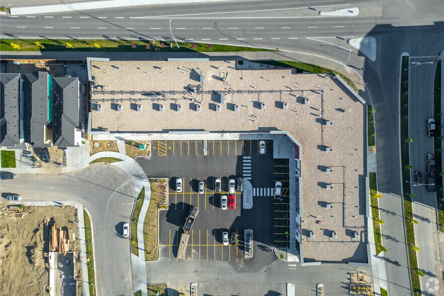 88 Avenue NE, Calgary, AB à vendre - Aérien – Image 2 sur 4