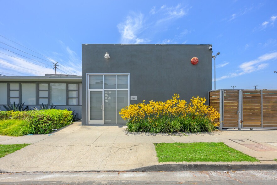 11751 Mississippi, Los Angeles, CA à vendre - Photo de l’immeuble – Image 3 sur 28