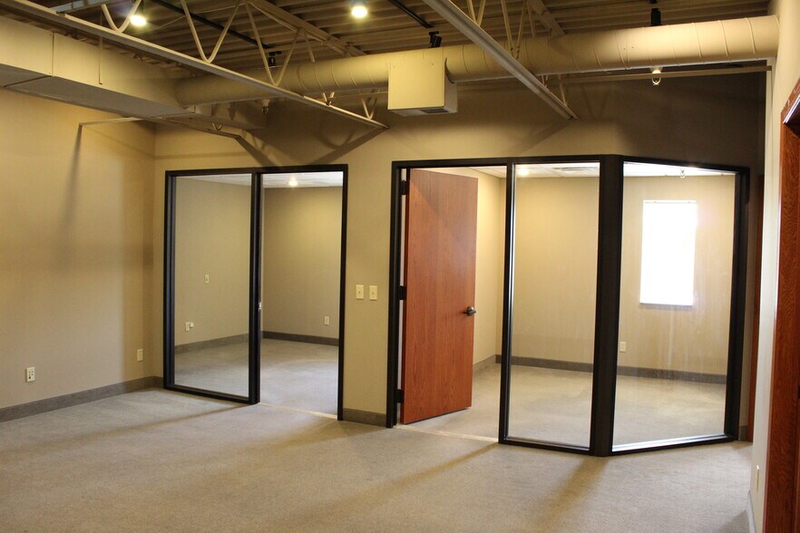 1500-1548 Cliff Rd E, Burnsville, MN à louer - Photo intérieure – Image 3 sur 3