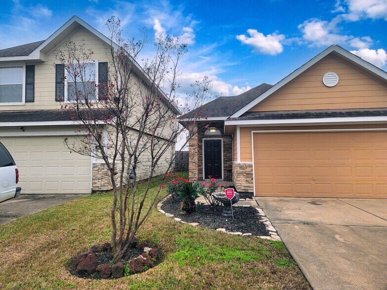 8935 Windfern Trace Dr, Houston, TX à vendre - Photo principale – Image 1 sur 1