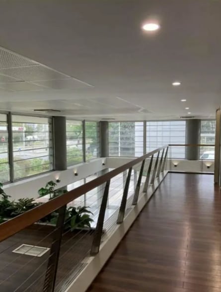 View Photo