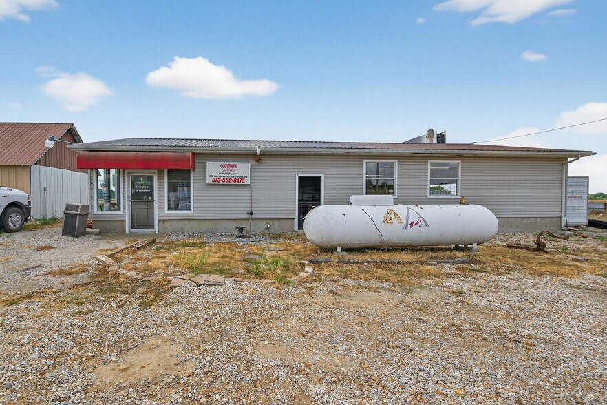 338 Booneslick Rd, New Florence, MO à vendre - Photo de l’immeuble – Image 3 sur 23
