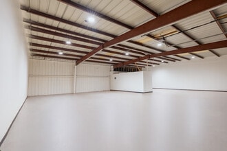 15100 Lee Rd, Humble, TX à louer Photo intérieure– Image 2 sur 8