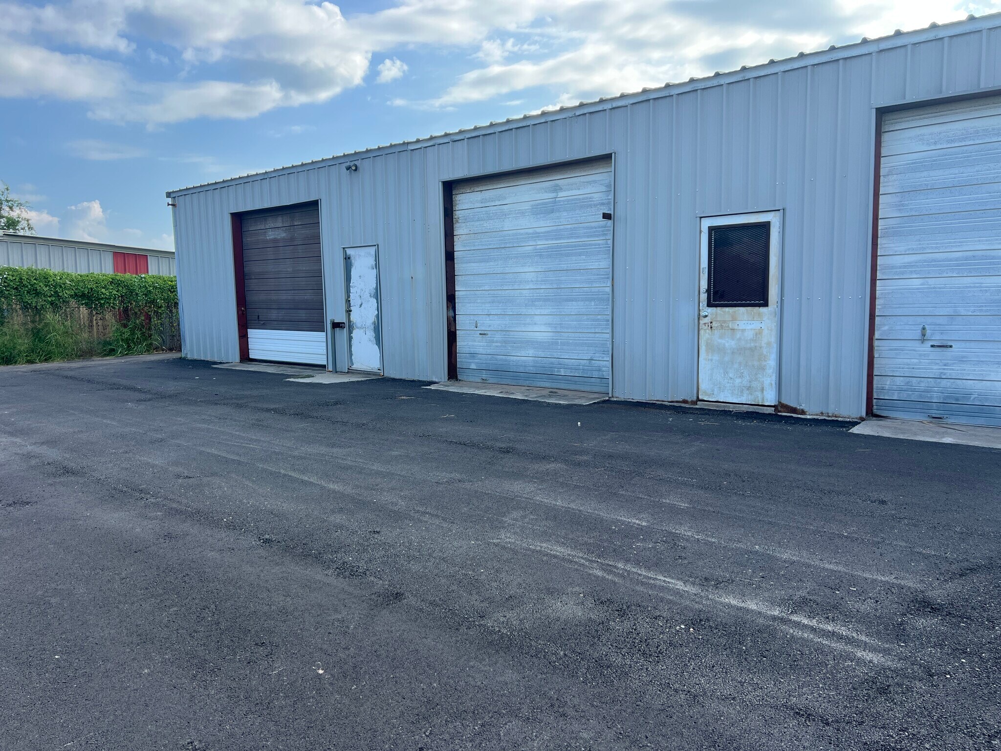 10236 Leopard St, Corpus Christi, TX à louer Photo de l’immeuble– Image 1 sur 4