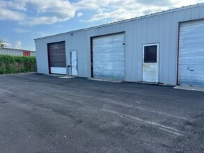 10236 Leopard St, Corpus Christi, TX à louer Photo de l’immeuble– Image 1 sur 4