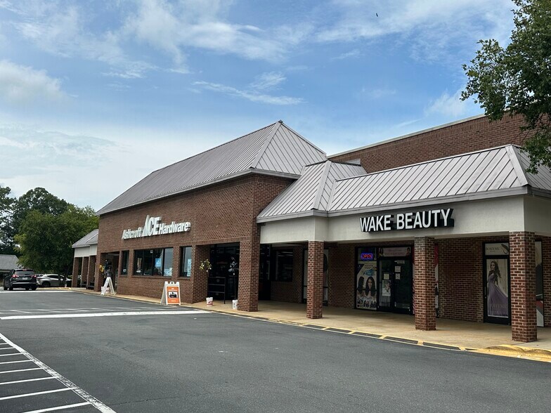 12217-12295 Capital Blvd, Wake Forest, NC à louer - Photo de l’immeuble – Image 2 sur 11