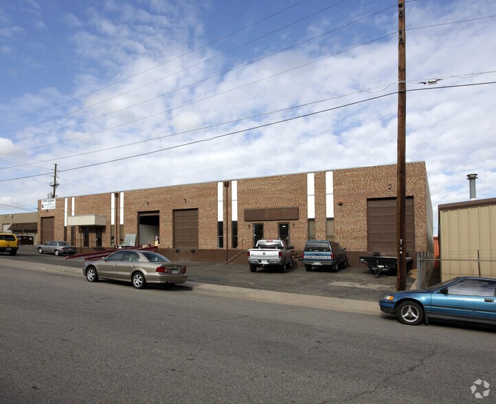 2045-2075 W Amherst Ave, Sheridan, CO à louer - Photo de l’immeuble – Image 2 sur 2