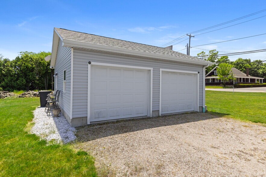 3055 E Main Rd, Portsmouth, RI à vendre - Photo de l’immeuble – Image 2 sur 7