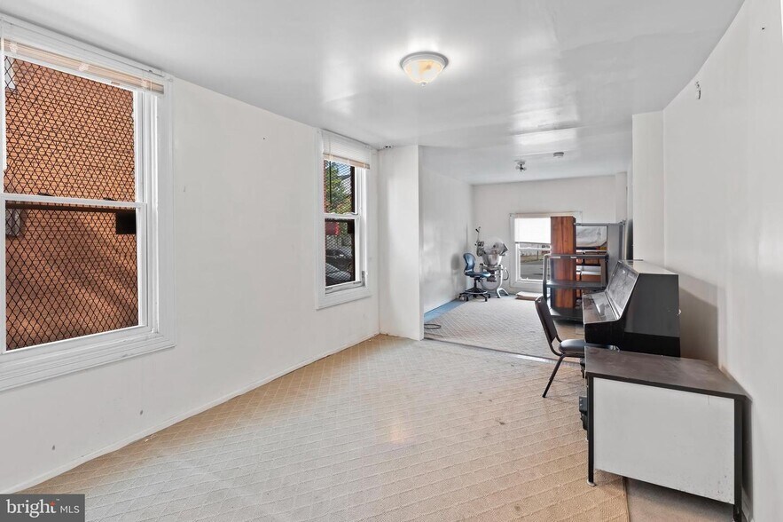 2145 Harford Rd, Baltimore, MD à vendre - Photo de l’immeuble – Image 3 sur 22