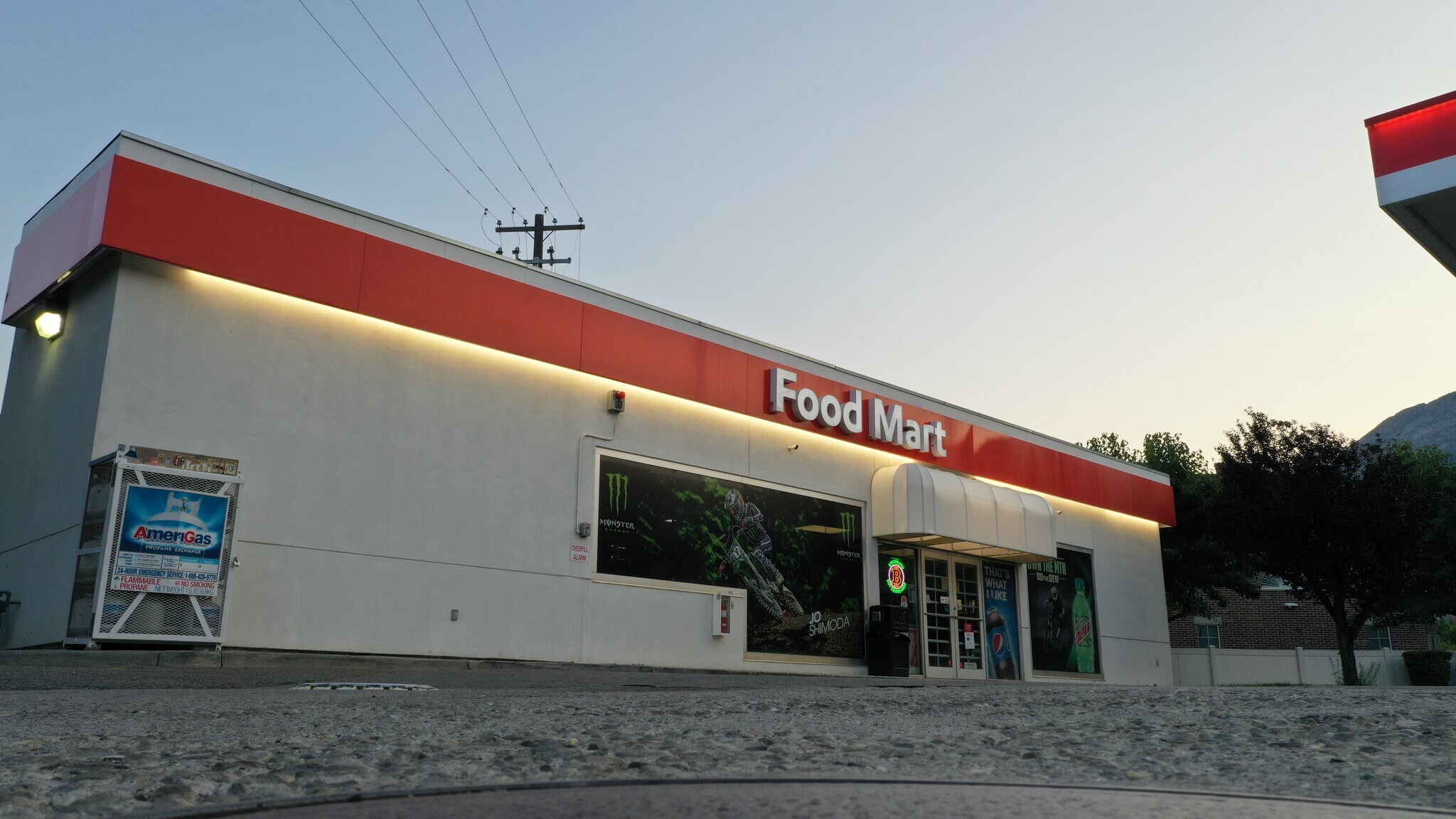 2995 E Fort Union Blvd, Salt Lake City, UT à vendre Photo de l’immeuble– Image 1 sur 15