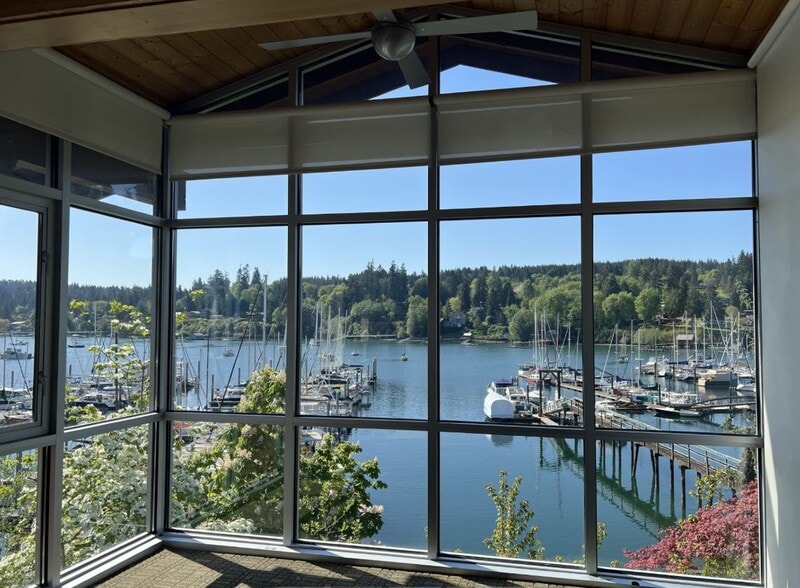 187 Parfitt Way SW, Bainbridge Island, WA à louer - Photo de l’immeuble – Image 2 sur 4