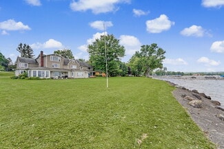 Plus de détails pour 4344 W Summit St, Lakewood, NY - Logement à vendre