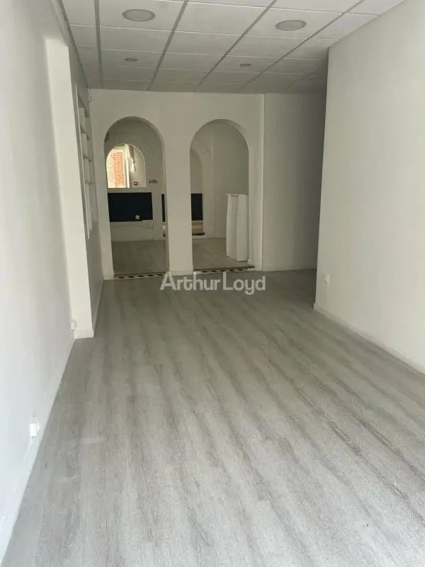 Local commercial dans Reims à louer Photo intérieure– Image 1 sur 5