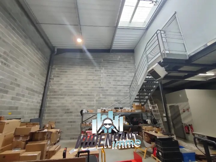 Local d’activités dans Toulouse à louer - Photo de l’immeuble – Image 1 sur 9