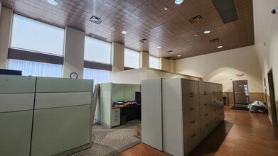 2 N Main St, Pittston, PA à louer Photo intérieure– Image 1 sur 12