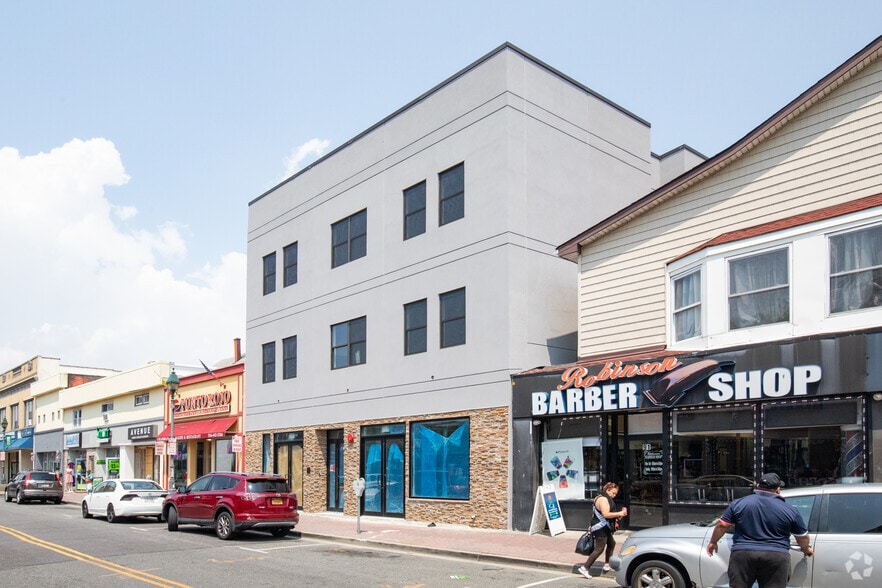 87-89 S Main St, Freeport, NY à louer - Photo principale – Image 1 sur 15