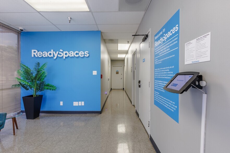 11410-11420 Mathis Ave, Farmers Branch, TX à louer - Photo de l’immeuble – Image 2 sur 42