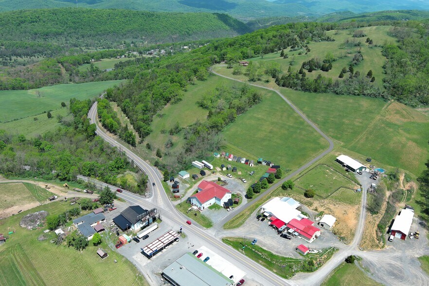 8018 Northwestern Tpke, Keyser, WV à vendre - Photo de l’immeuble – Image 3 sur 77