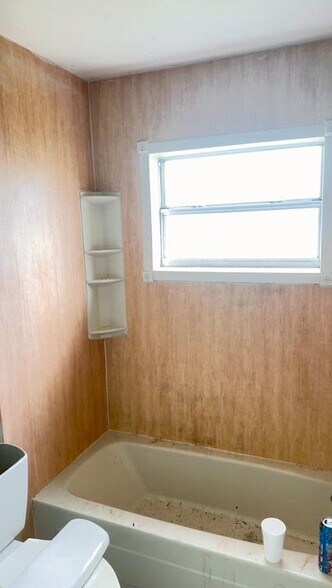 4422 N Hale Ave, Tampa, FL à vendre - Vidéo sur l’annonce professionnelle – Image 2 sur 7