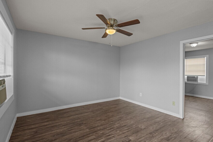 1200 N Lee Ave, Odessa, TX à vendre - Photo intérieure – Image 3 sur 18