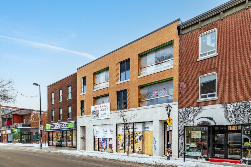 3527 Rue Ontario E E, Montréal, QC à louer - Photo de l’immeuble – Image 3 sur 4
