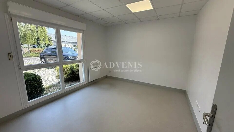 Bureau dans Bussy-Saint-Georges à louer - Photo de l’immeuble – Image 2 sur 6