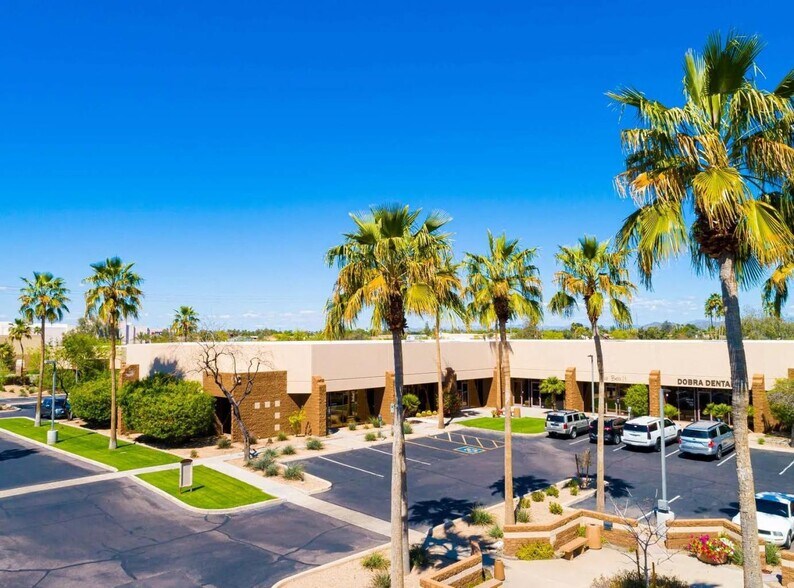 17235 N 75th Ave, Glendale, AZ à louer - Photo de l’immeuble – Image 3 sur 9