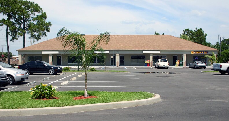 2040 Palm Bay Rd NE, Palm Bay, FL à vendre - Photo de l’immeuble – Image 2 sur 16
