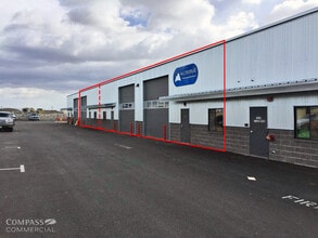 688 SW Veterans Way, Redmond, OR à louer Photo intérieure– Image 1 sur 1