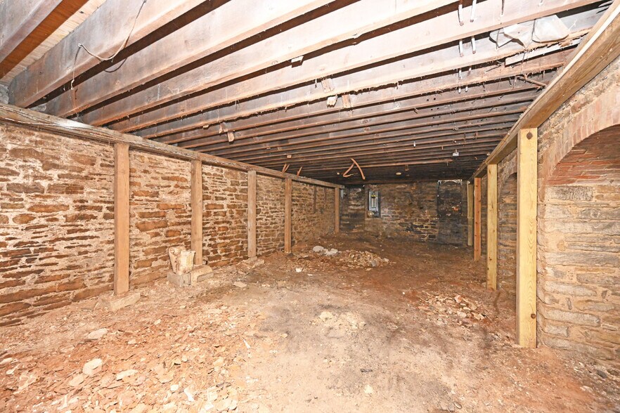 269 McMicken Ave, Cincinnati, OH à vendre - Photo de l’immeuble – Image 3 sur 37