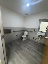 1200-1330 E Washington St, Colton, CA à louer Photo intérieure– Image 1 sur 4