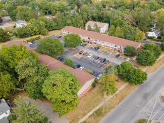Plus de détails pour 604-620 E Grant Hwy, Marengo, IL - Logement à vendre