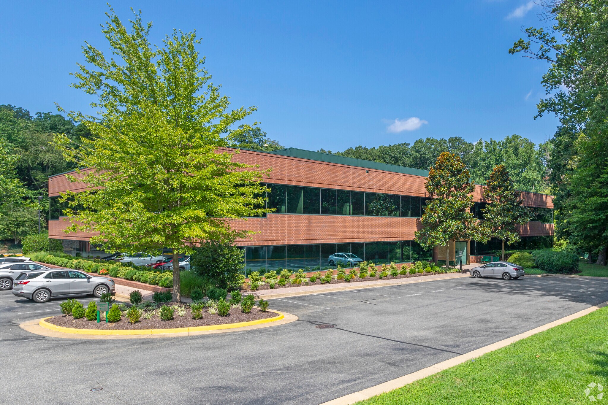 5270 Shawnee Rd, Alexandria, VA à louer Photo de l’immeuble– Image 1 sur 37