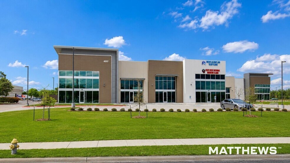 4017 E Plano Pky, Plano, TX à louer - Photo principale – Image 1 sur 2